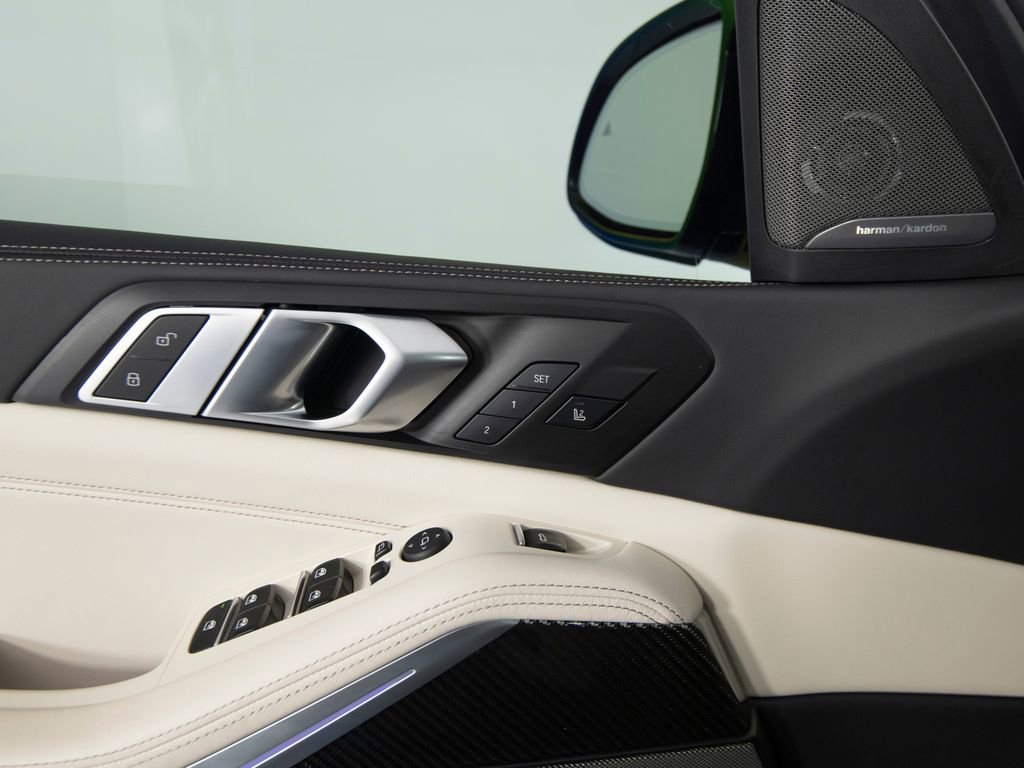Used 2024 BMW X5 M60i image 18