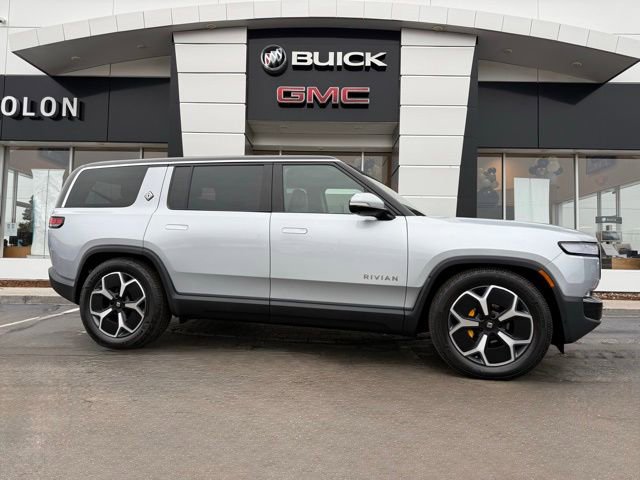 Used 2023 Rivian R1S Adventure image 2