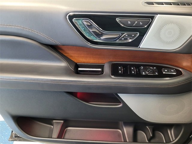 Used 2024 Lincoln Navigator Black Label image 27