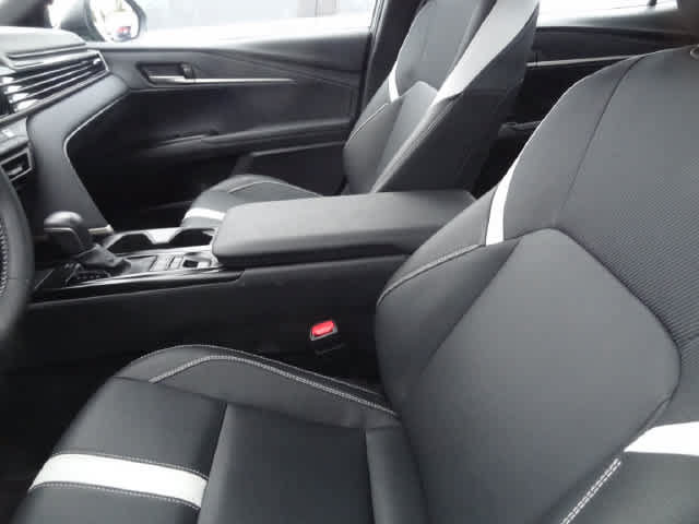 Certified 2026 Toyota Camry SE w/ Convenience Package FWD image 7