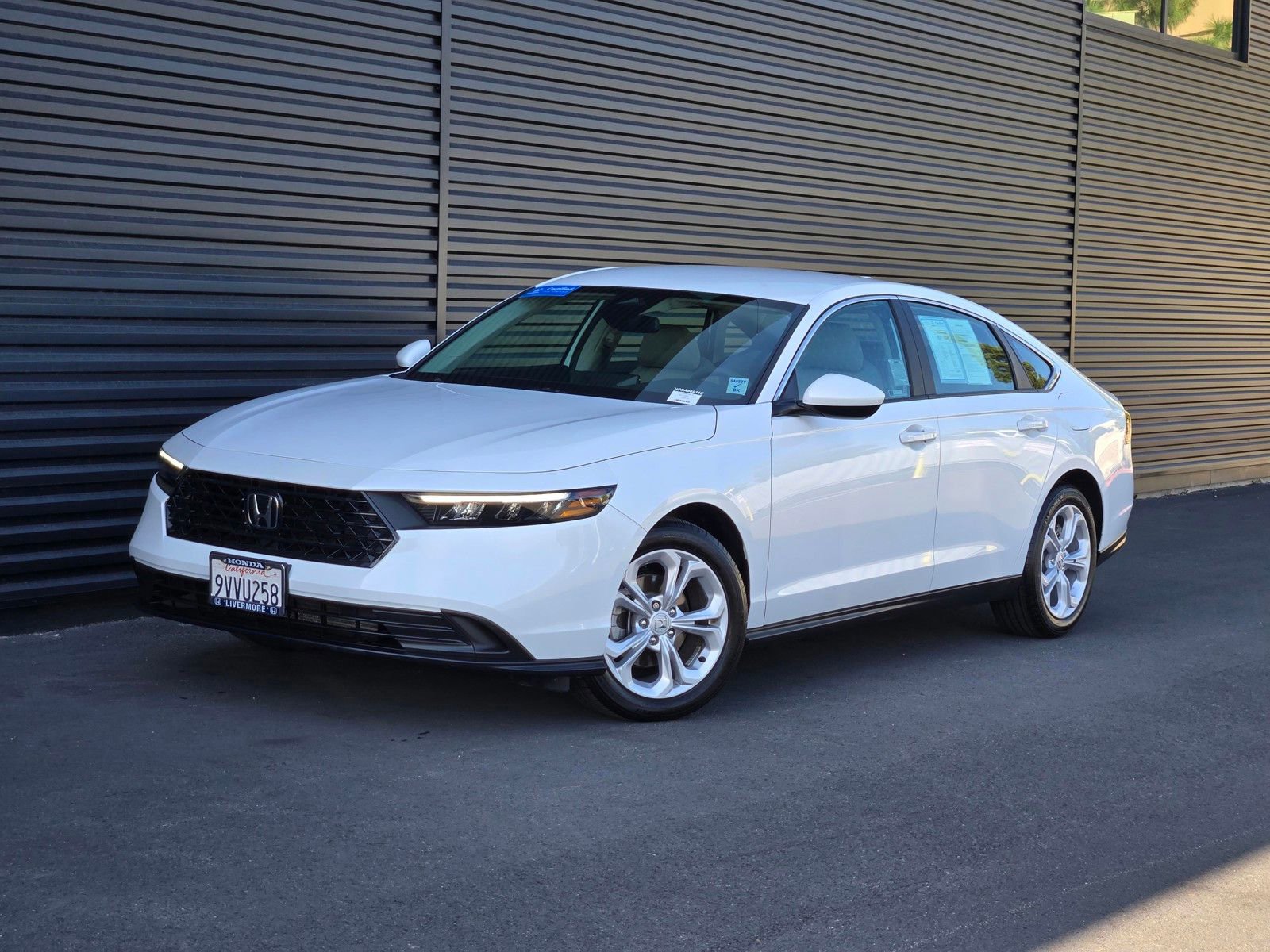 Used 2025 Honda Accord LX video 1