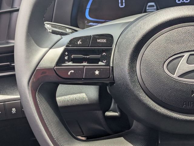Used 2025 Hyundai Elantra Sport image 15