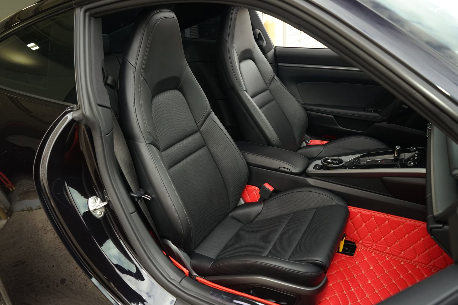 Used 2020 Porsche 911 Carrera 4S image 10