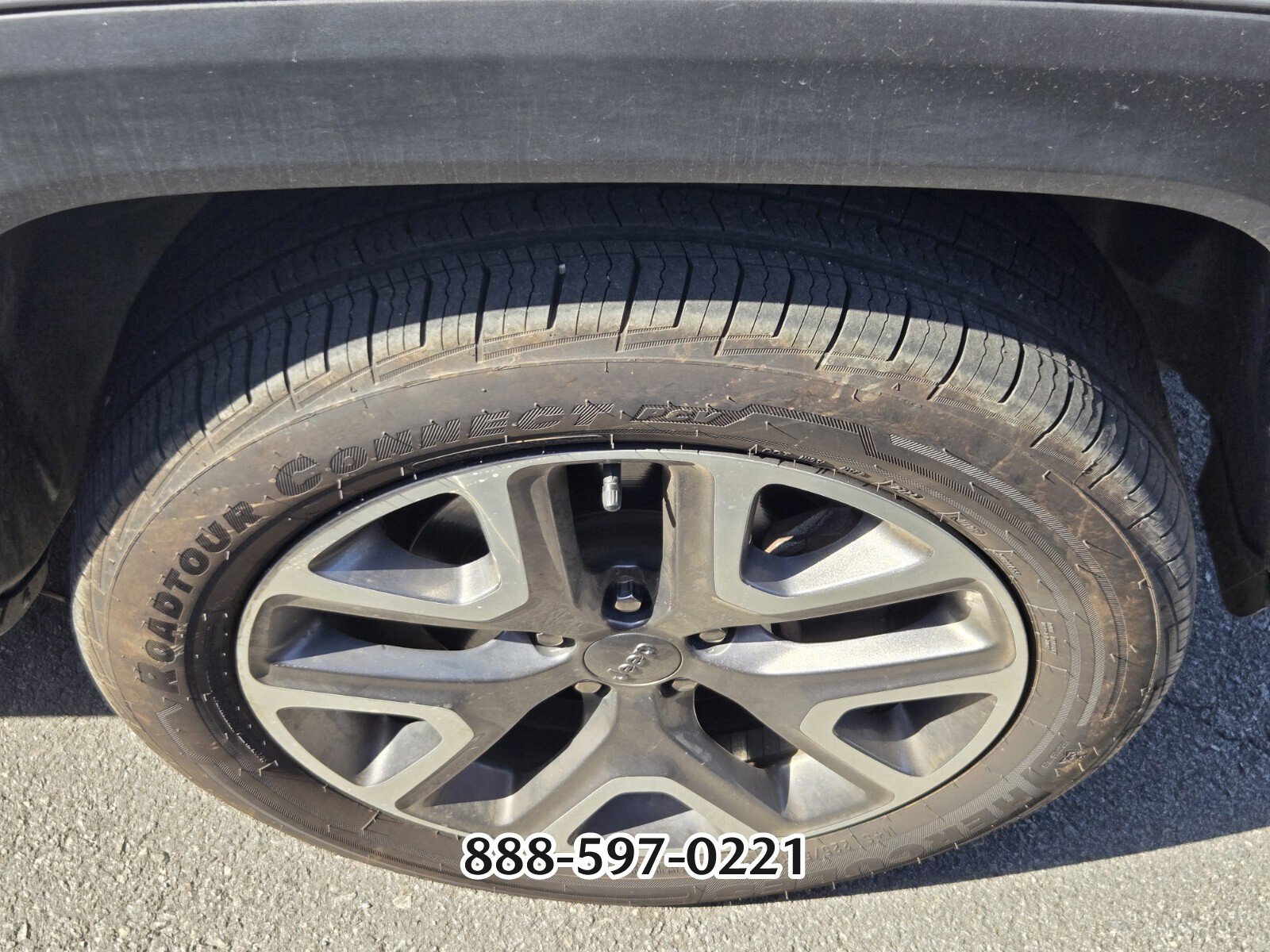 Used 2017 Jeep Renegade Latitude w/ Popular Equipment Group image 10