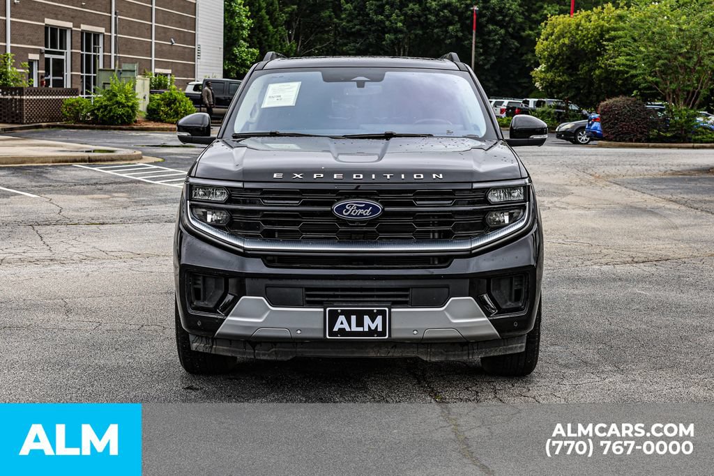 Used 2025 Ford Expedition Platinum AWD/4WD image 10