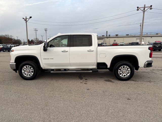 Used 2024 Chevrolet Silverado 3500 LTZ w/ LTZ Convenience Package RWD image 6