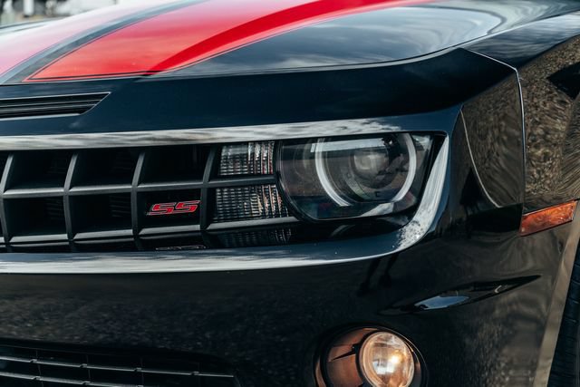 Used 2010 Chevrolet Camaro SS w/ LPO, Ground Effects Package RWD image 45