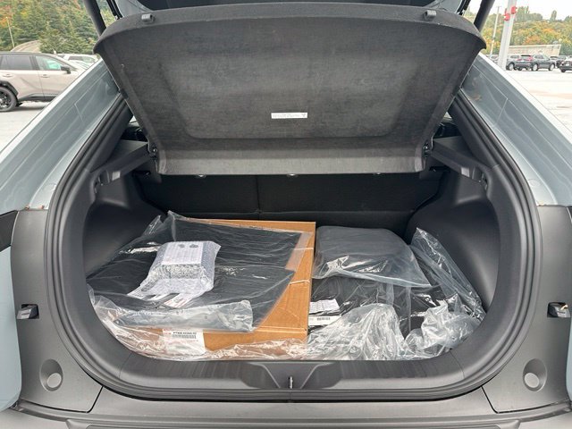 New 2027 Toyota C-HR w/ ALL Weather Mat Package (TMS) AWD/4WD image 7