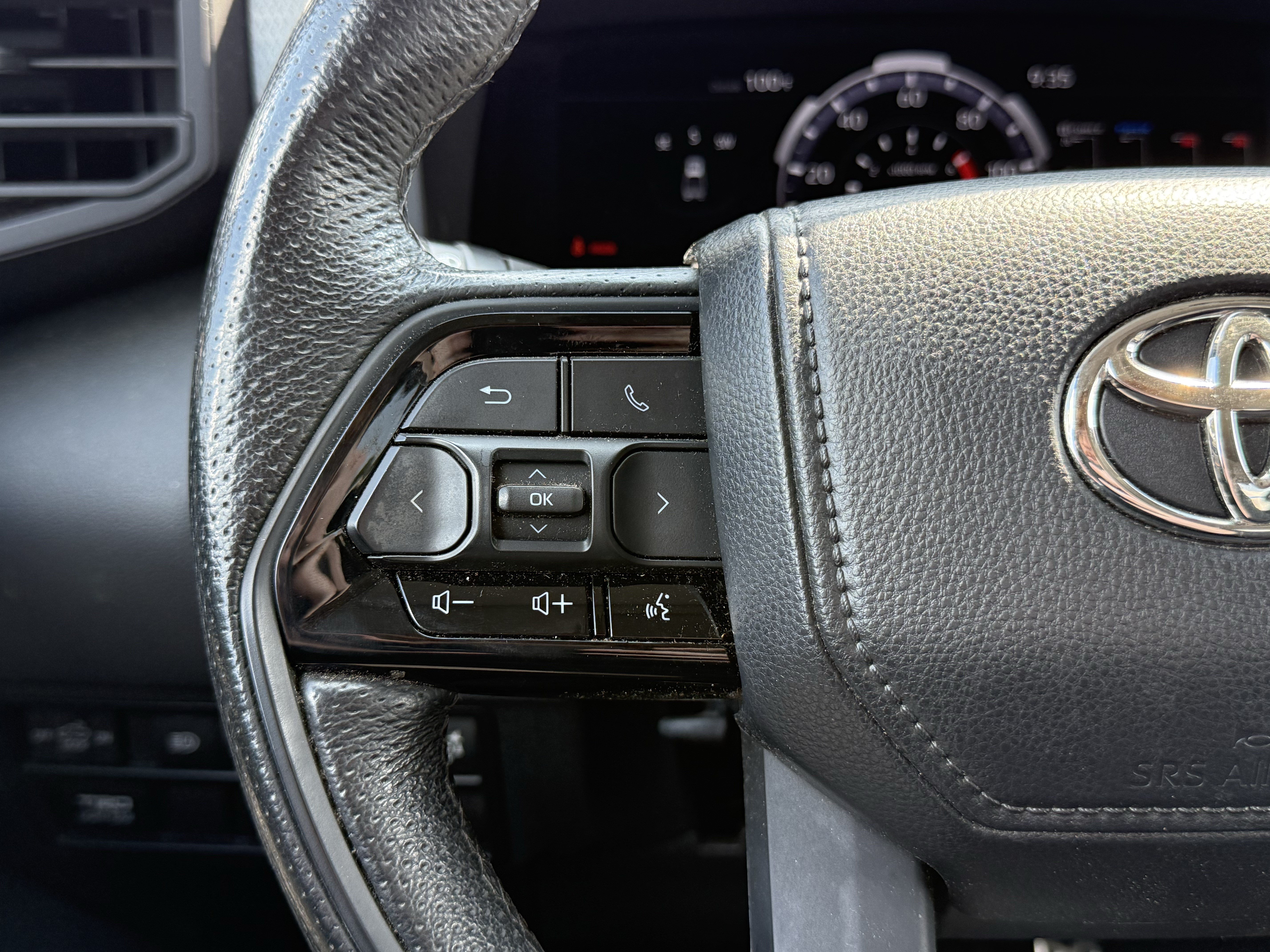 Used 2022 Toyota Tundra TRD Pro AWD/4WD image 17