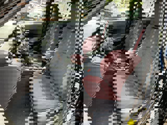 Used 2023 Toyota Corolla SE w/ Carpet Mat Package (TMS) image 13