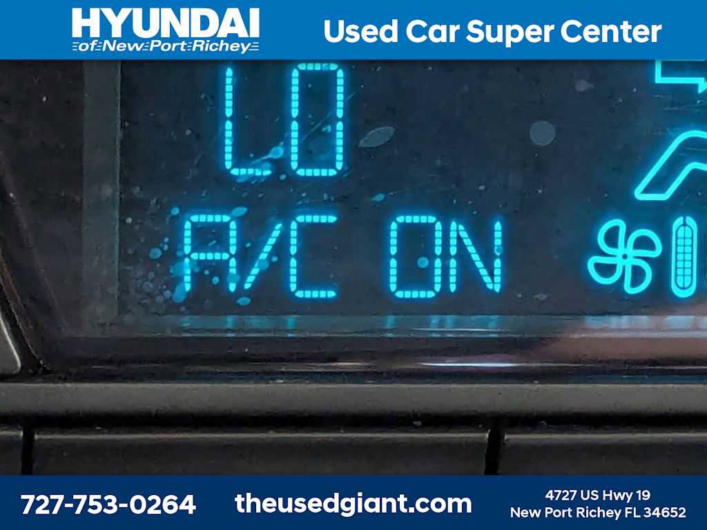 Used 2016 Ford Escape Titanium w/ Equipment Group 301A AWD/4WD image 28