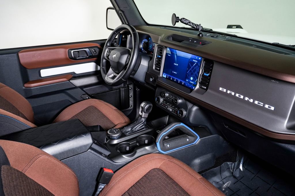 Used 2023 Ford Bronco Outer Banks image 14