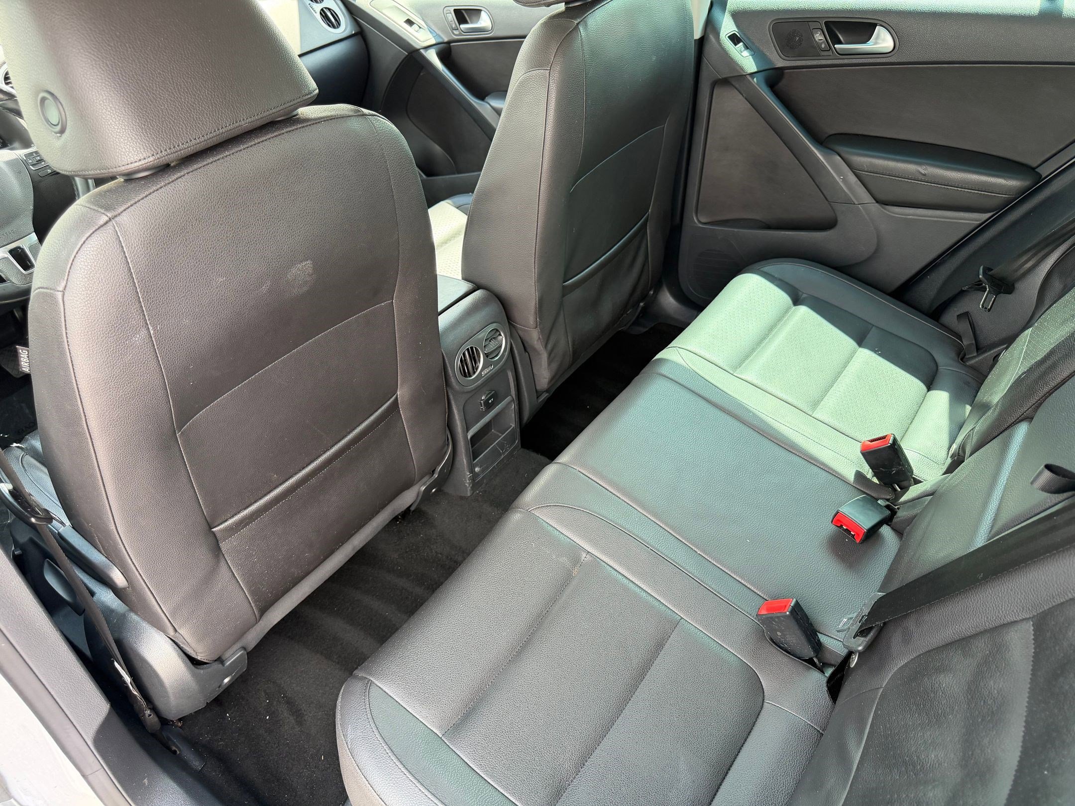 Used 2014 Volkswagen Tiguan SE FWD image 24