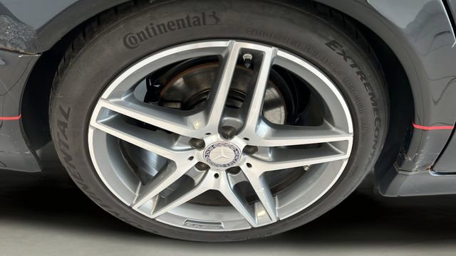 Used 2000 Mercedes-Benz E 320 Sedan image 7