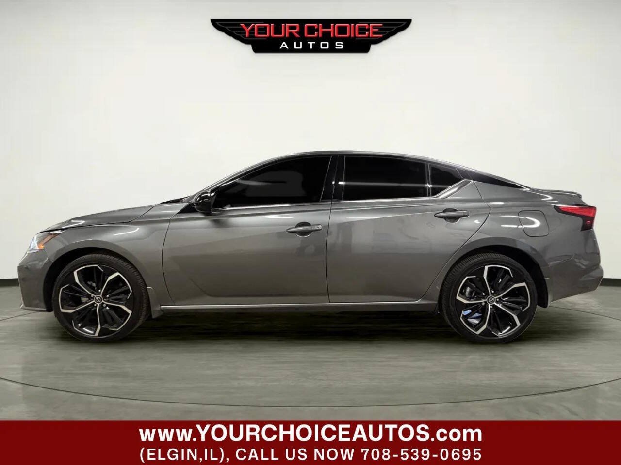 Used 2023 Nissan Altima 2.5 SR AWD/4WD image 2