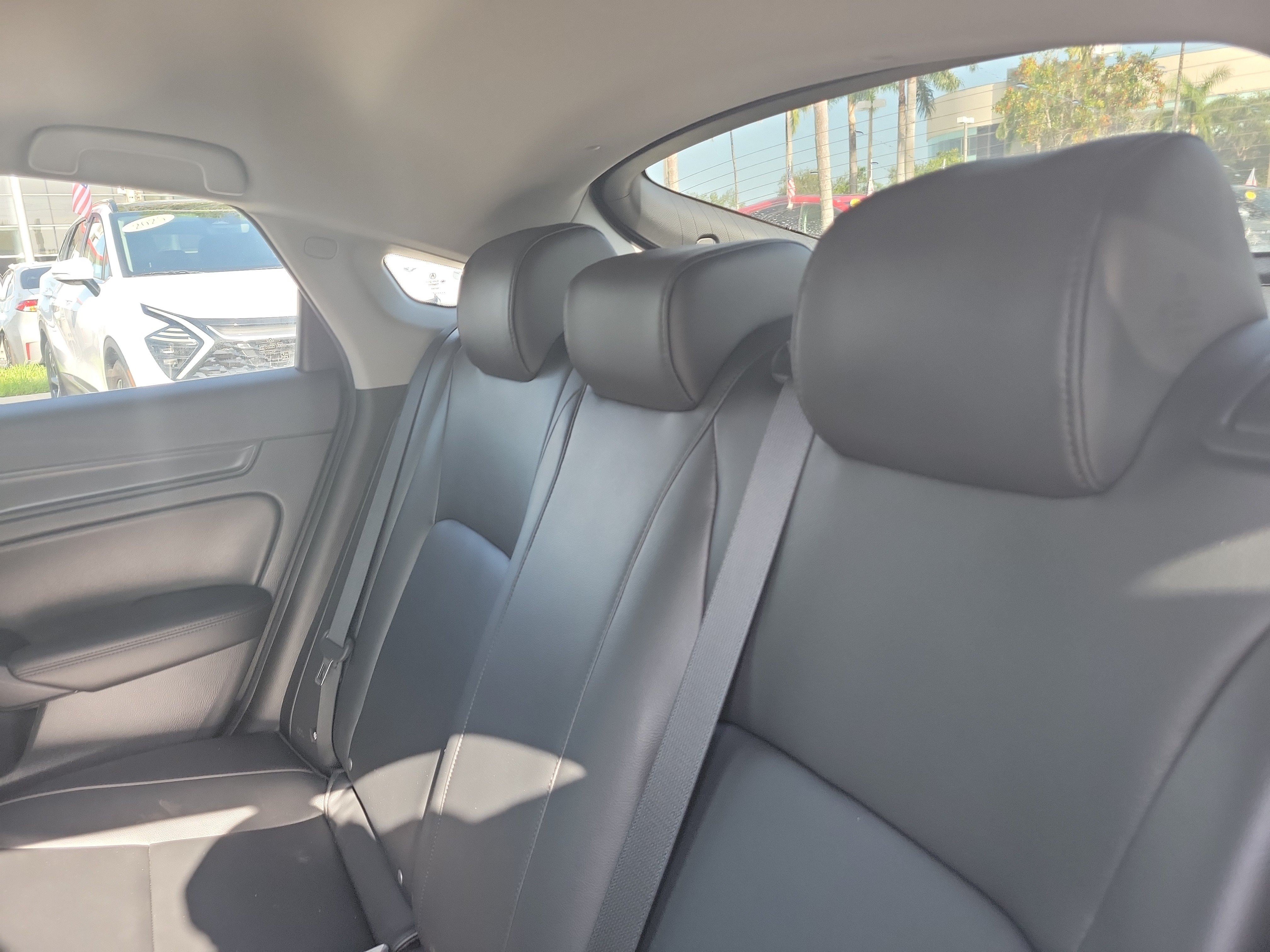 Used 2025 Acura Integra FWD image 12