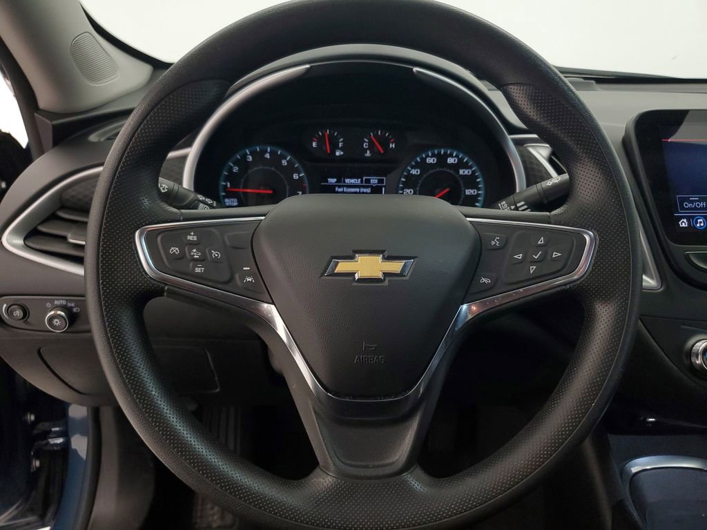 Used 2024 Chevrolet Malibu LT FWD image 16