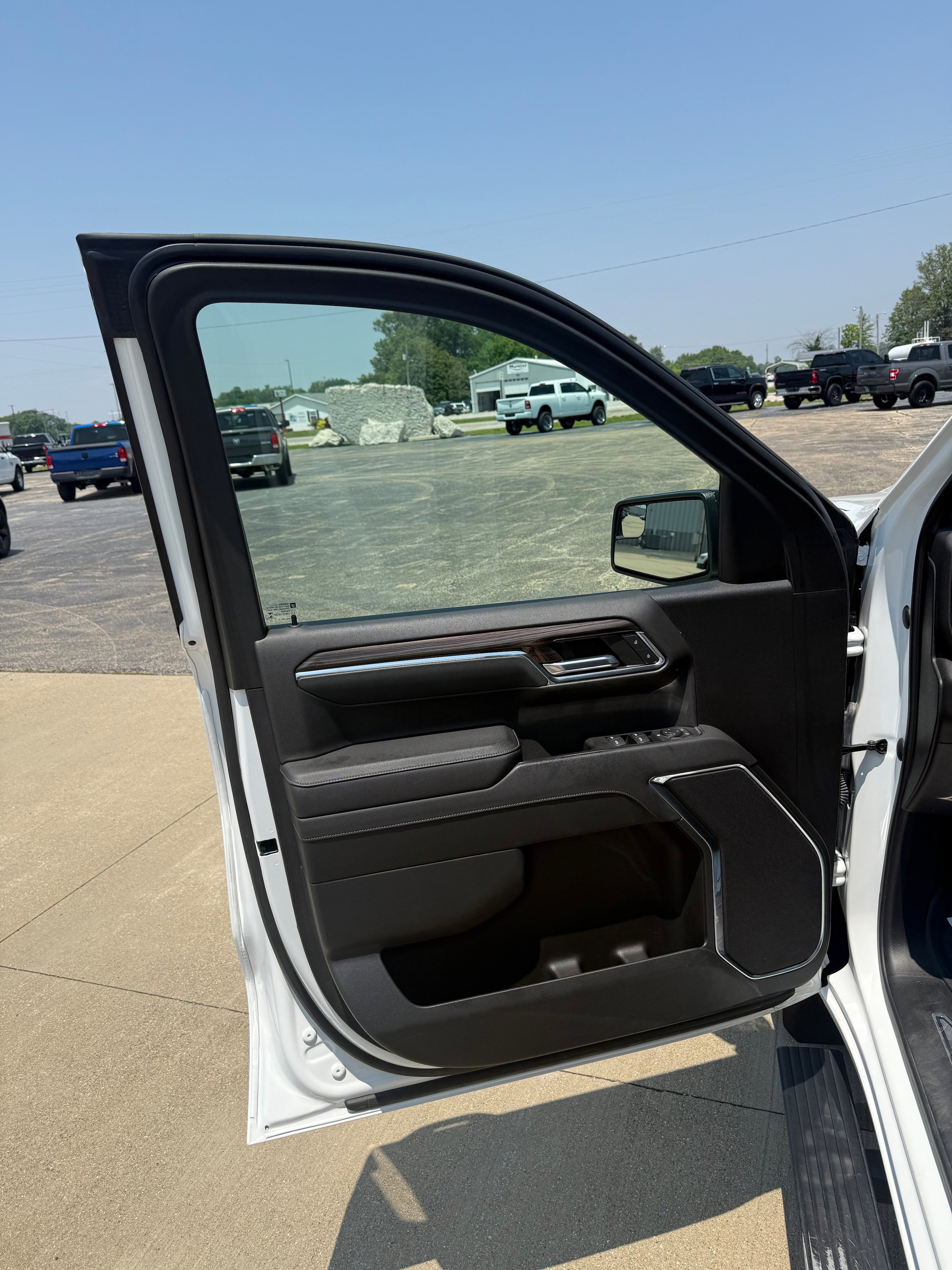 Used 2023 Chevrolet Silverado 1500 RST w/ Protection Package image 41