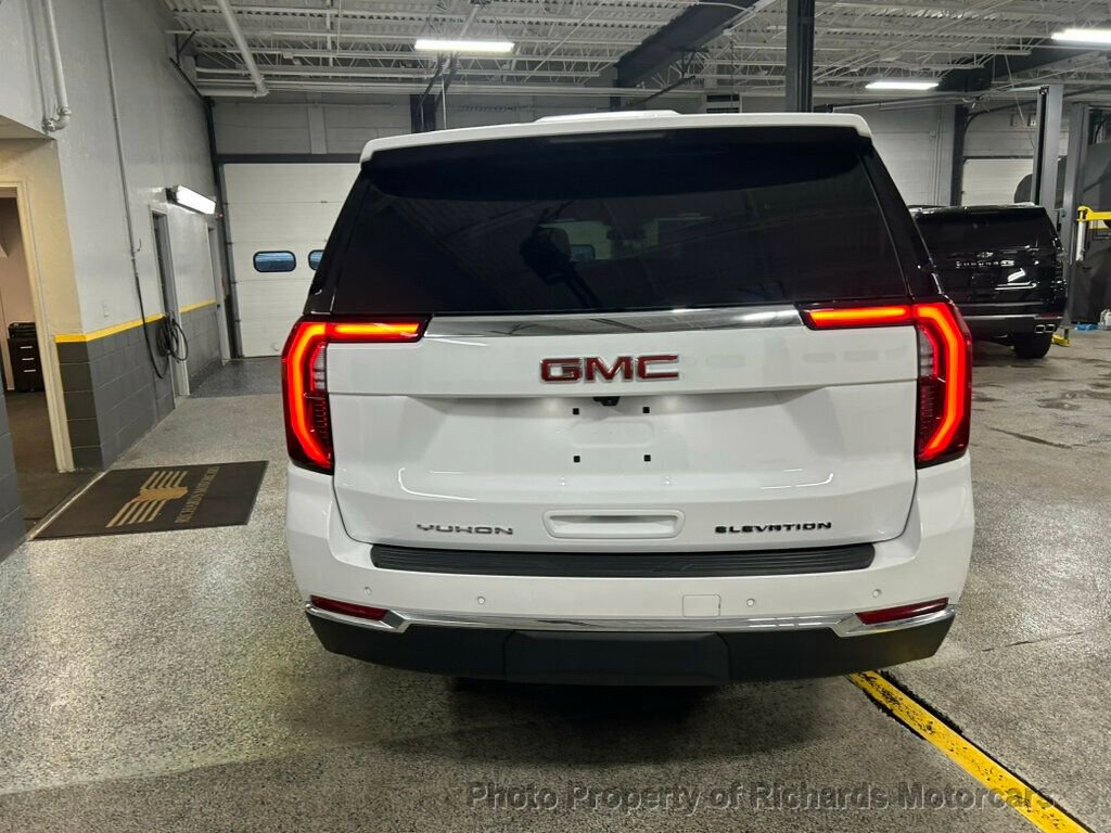 Used 2025 GMC Yukon XL Elevation AWD/4WD image 4