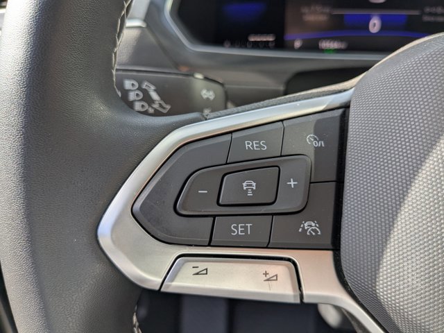 Used 2022 Volkswagen Tiguan SE image 16