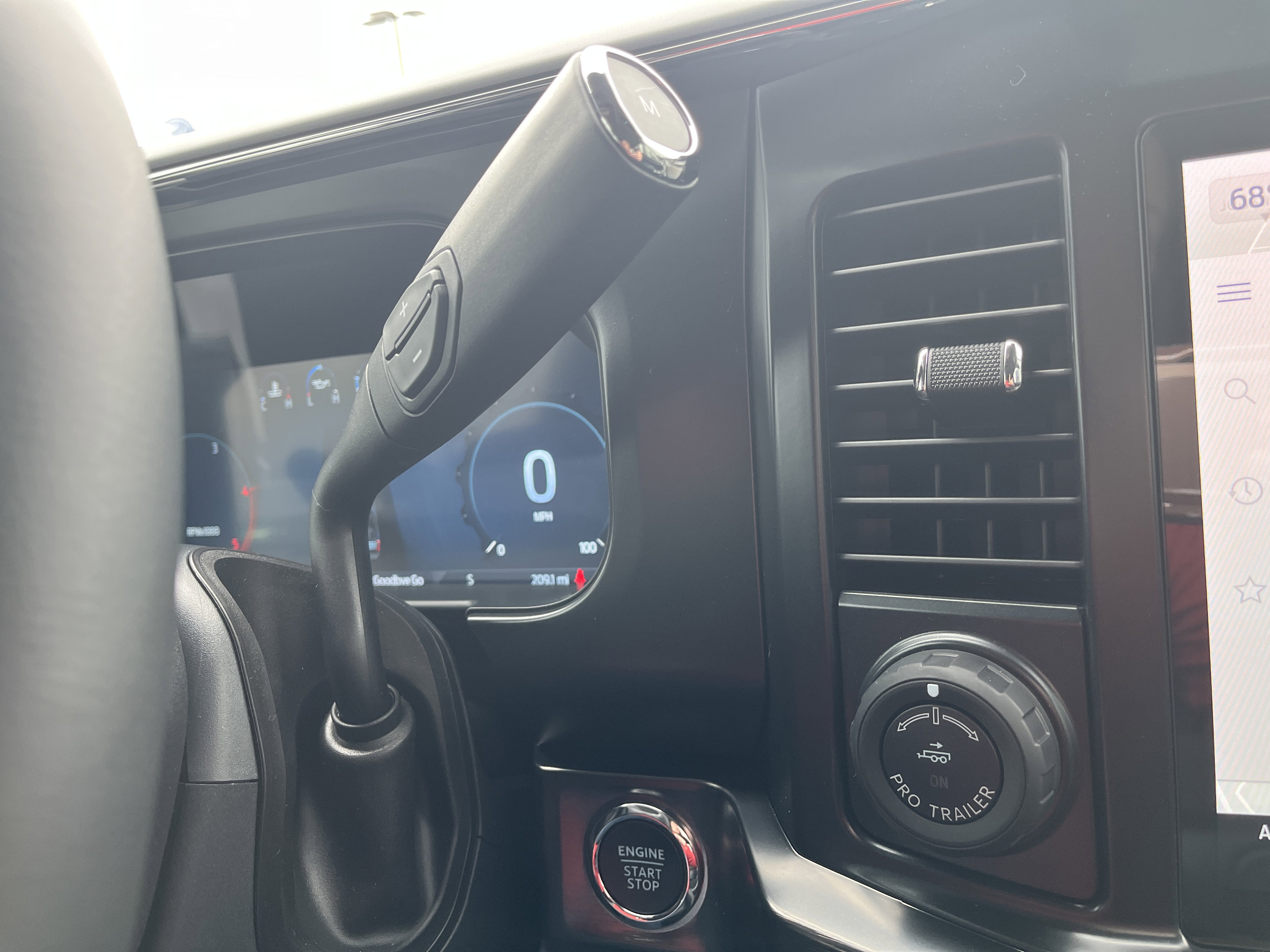 New 2026 Ford F250 Lariat w/ Lariat Ultimate Package image 25