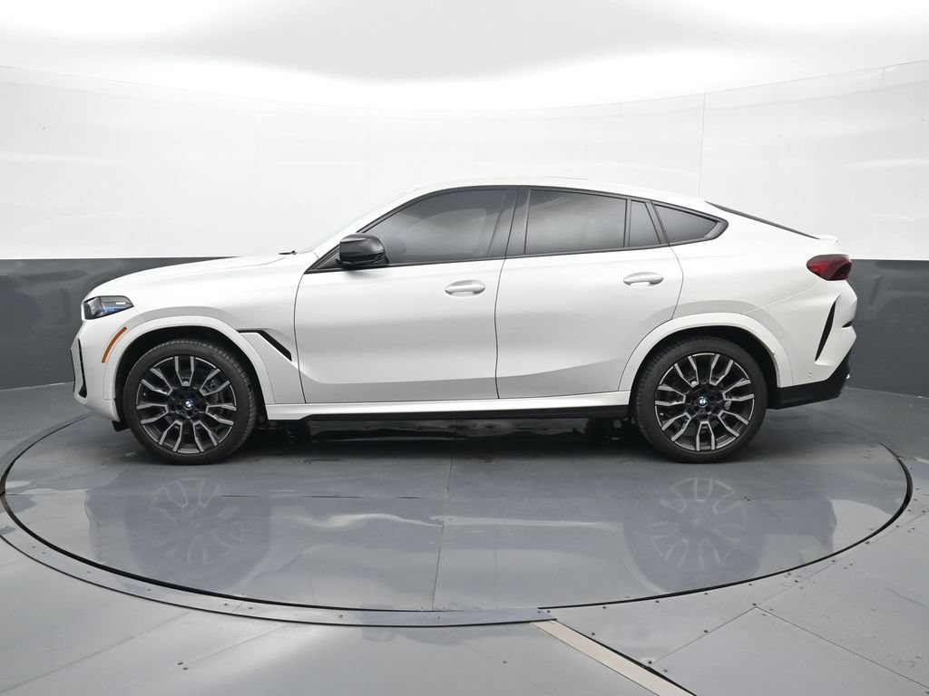 Used 2024 BMW X6 xDrive40i AWD/4WD image 2