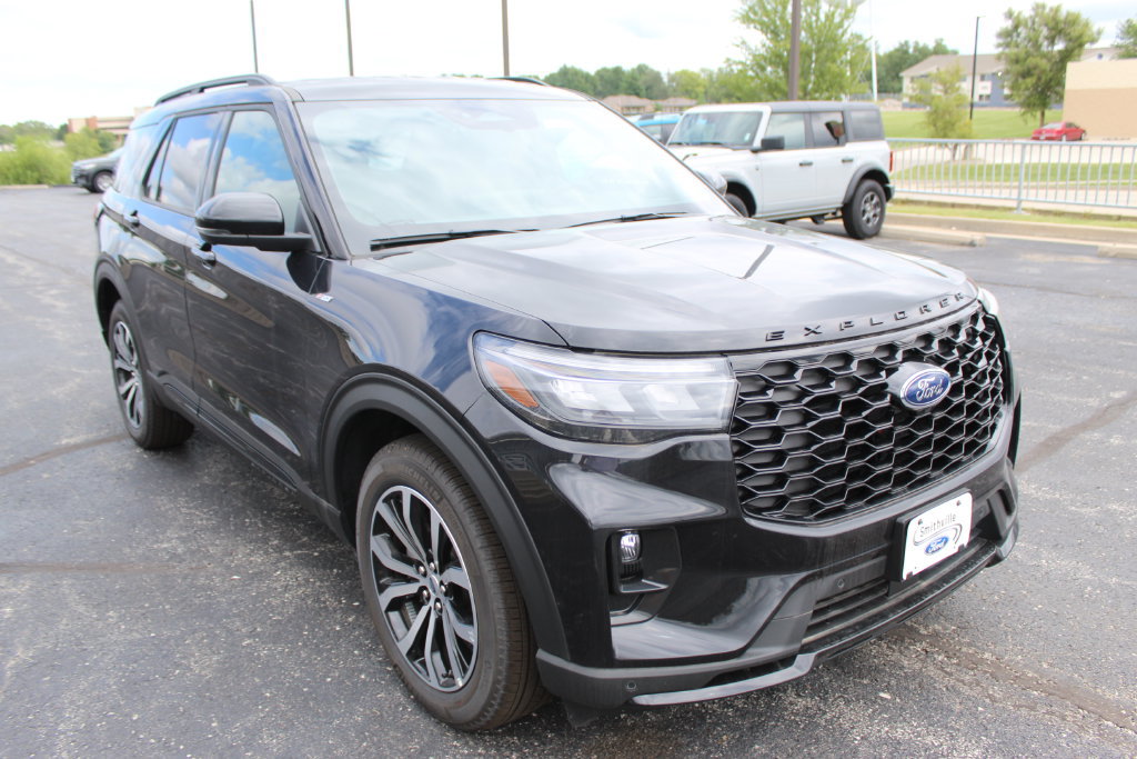 New 2026 Ford Explorer ST-Line AWD/4WD image 7