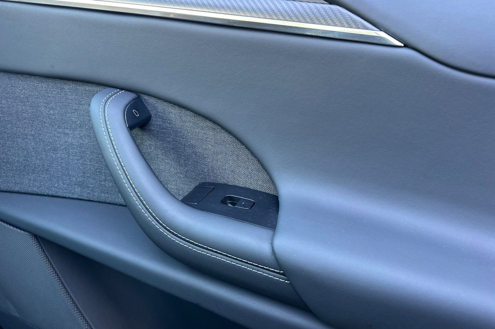 Used 2022 Tesla Model X Plaid image 21