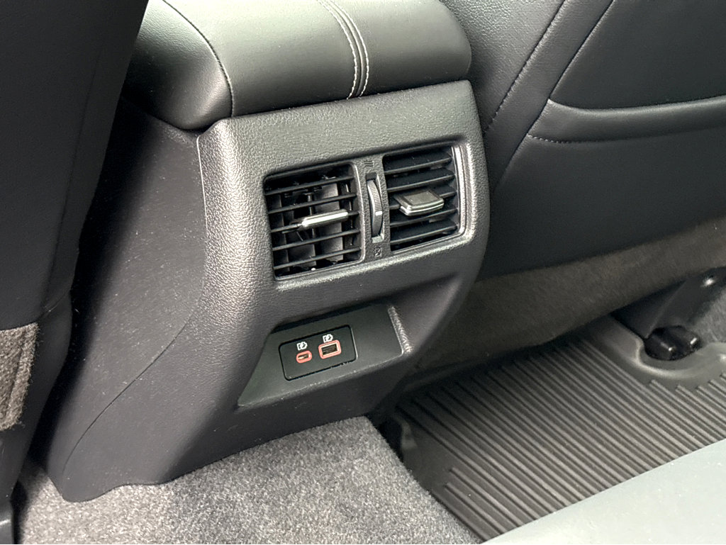 Used 2024 Nissan Altima 2.5 SL image 29