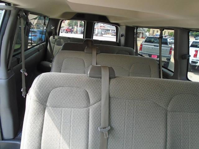 Certified 2025 Chevrolet Express 3500 LT w/ LT Preferred Equipment Group RWD image 17