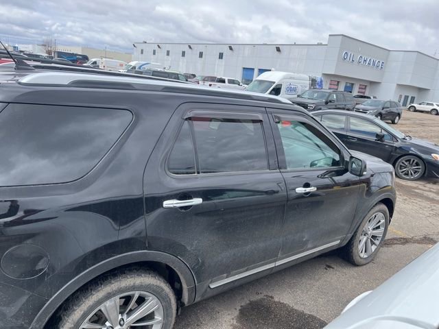 Used 2018 Ford Explorer Limited image 9