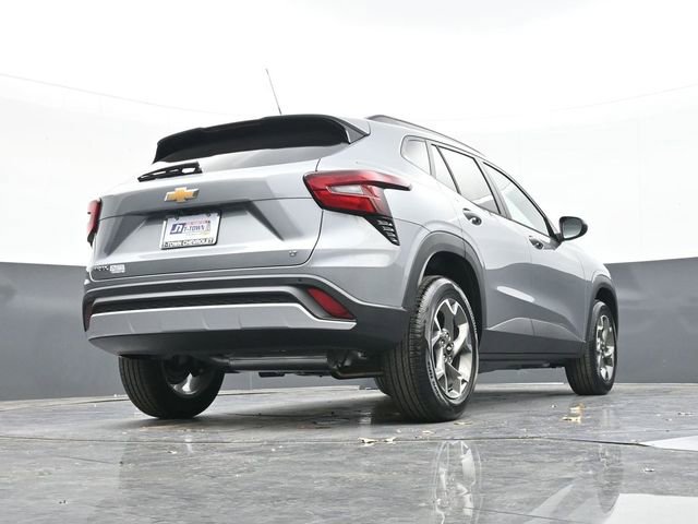 New 2026 Chevrolet Trax LT w/ Driver Confidence Package image 44