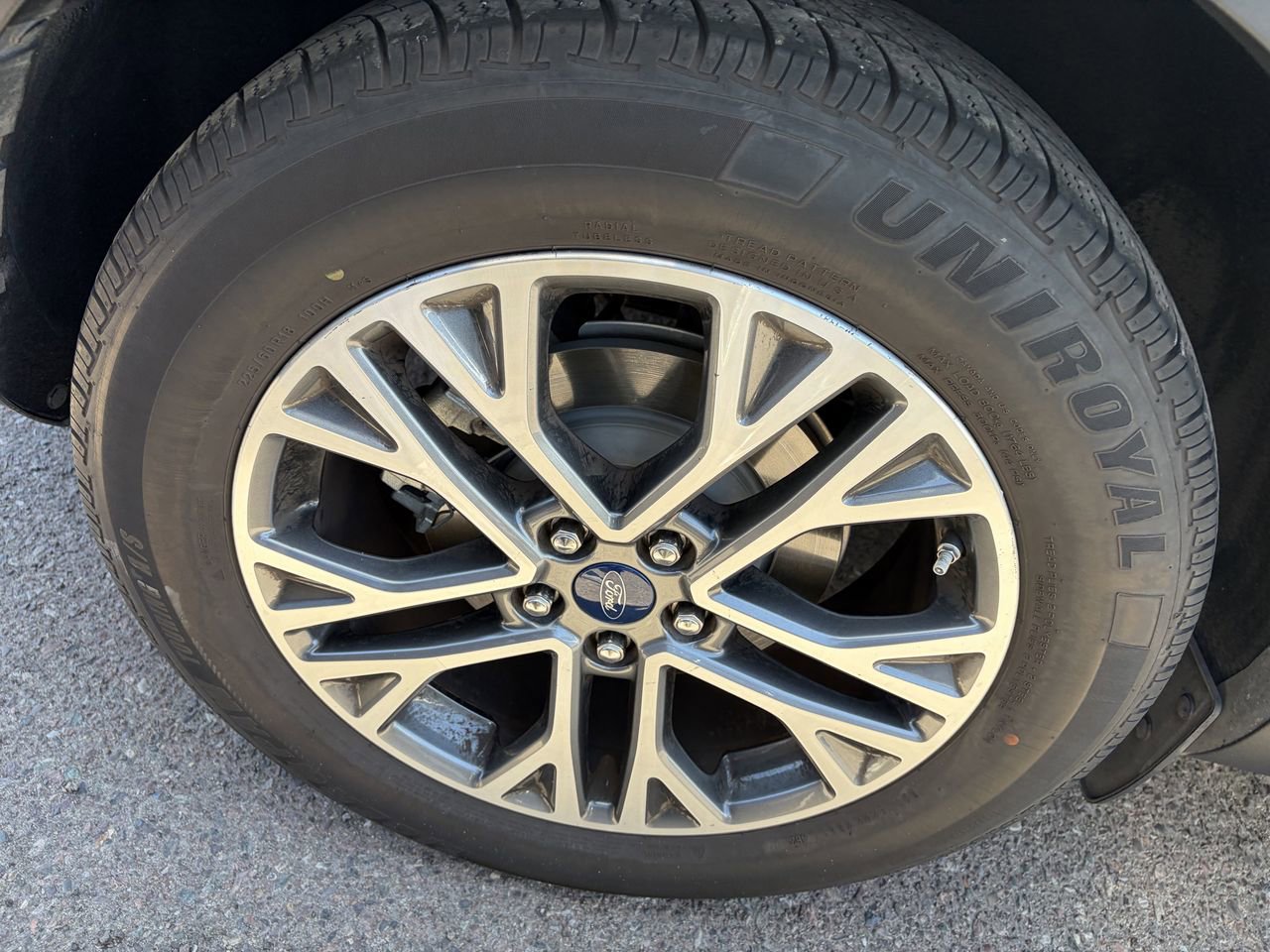 Used 2020 Ford Escape SEL FWD image 9