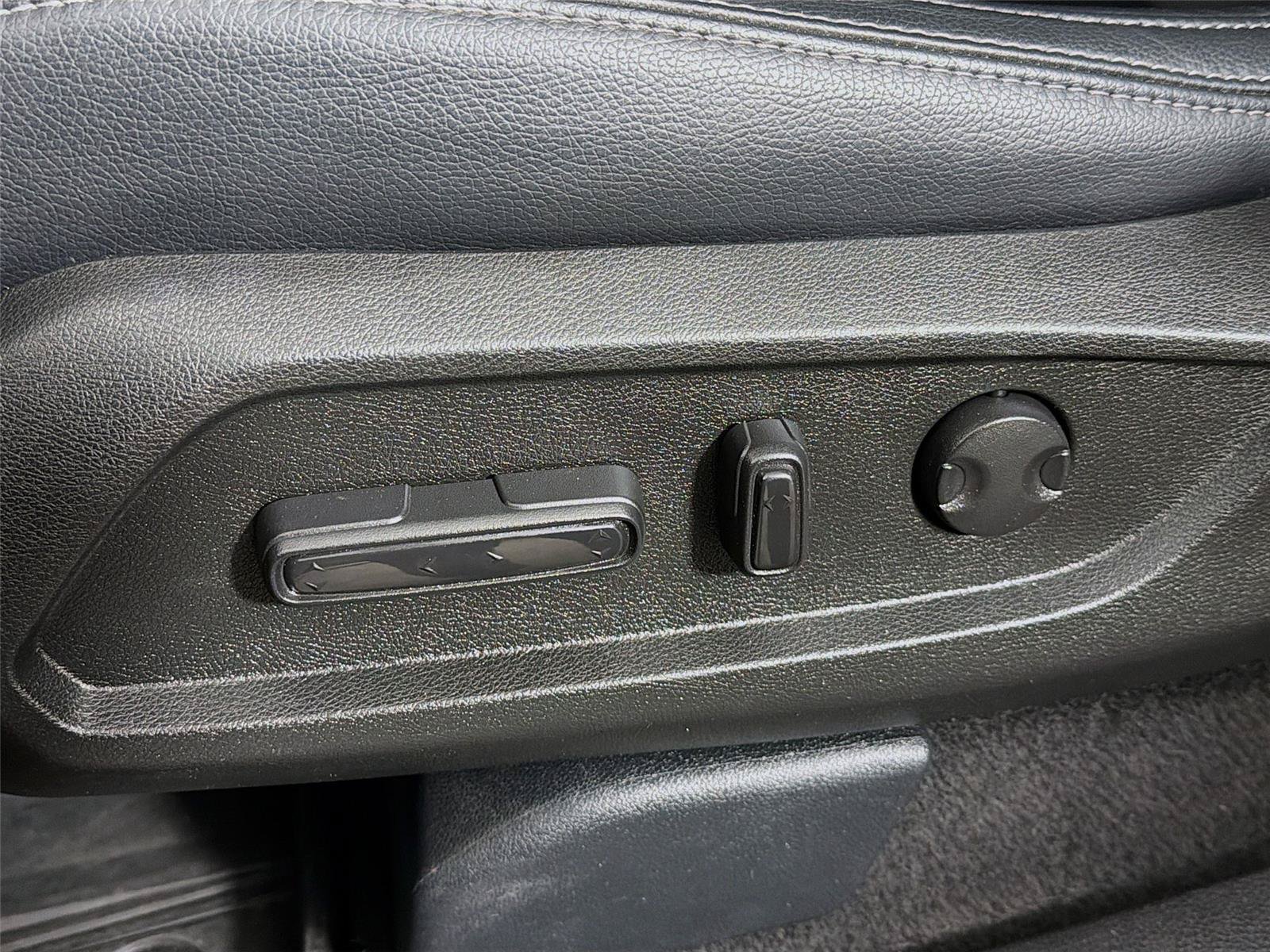 Used 2023 Honda Pilot EX-L image 40