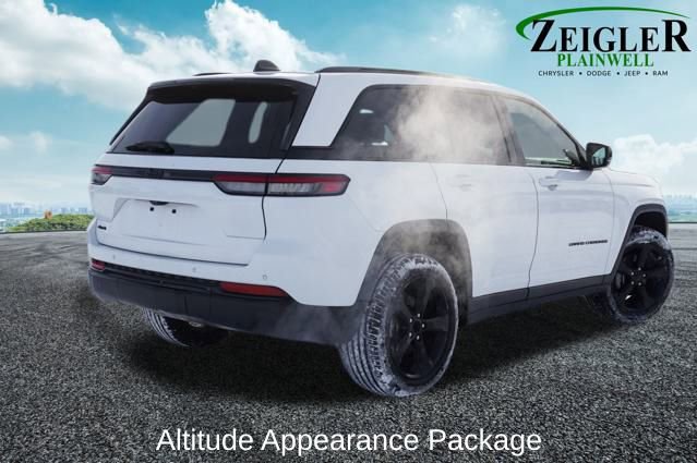 Used 2023 Jeep Grand Cherokee Altitude video 3