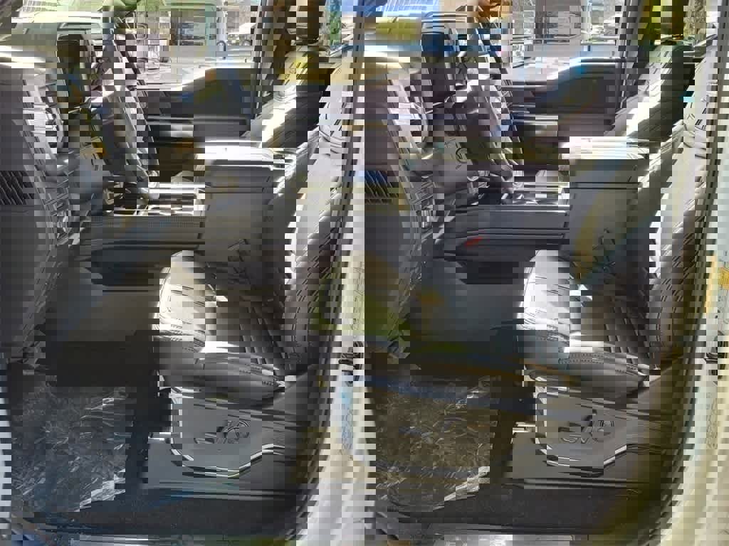 New 2025 Ford F250 Platinum image 11