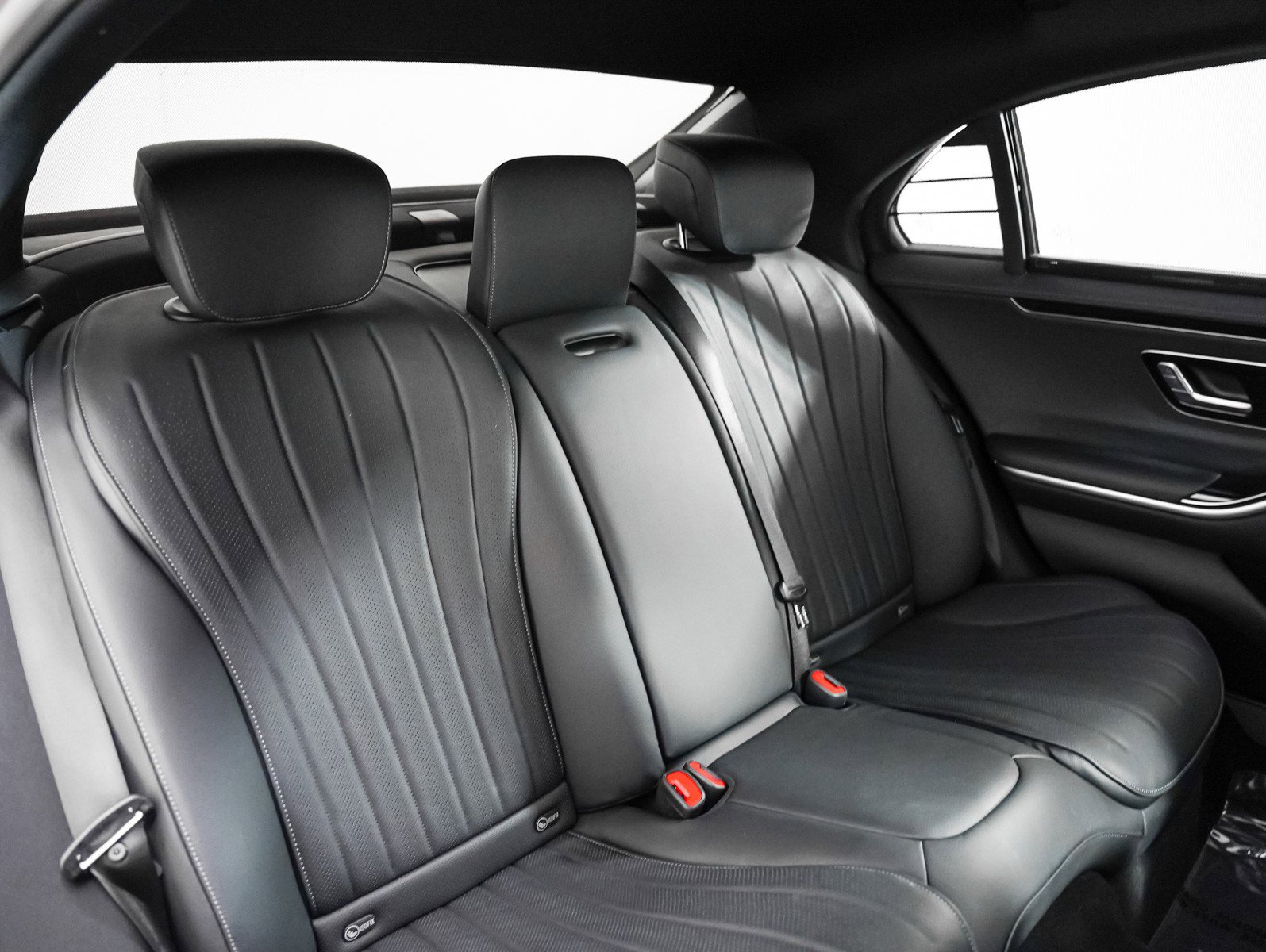 Certified 2023 Mercedes-Benz S 500 4MATIC image 11