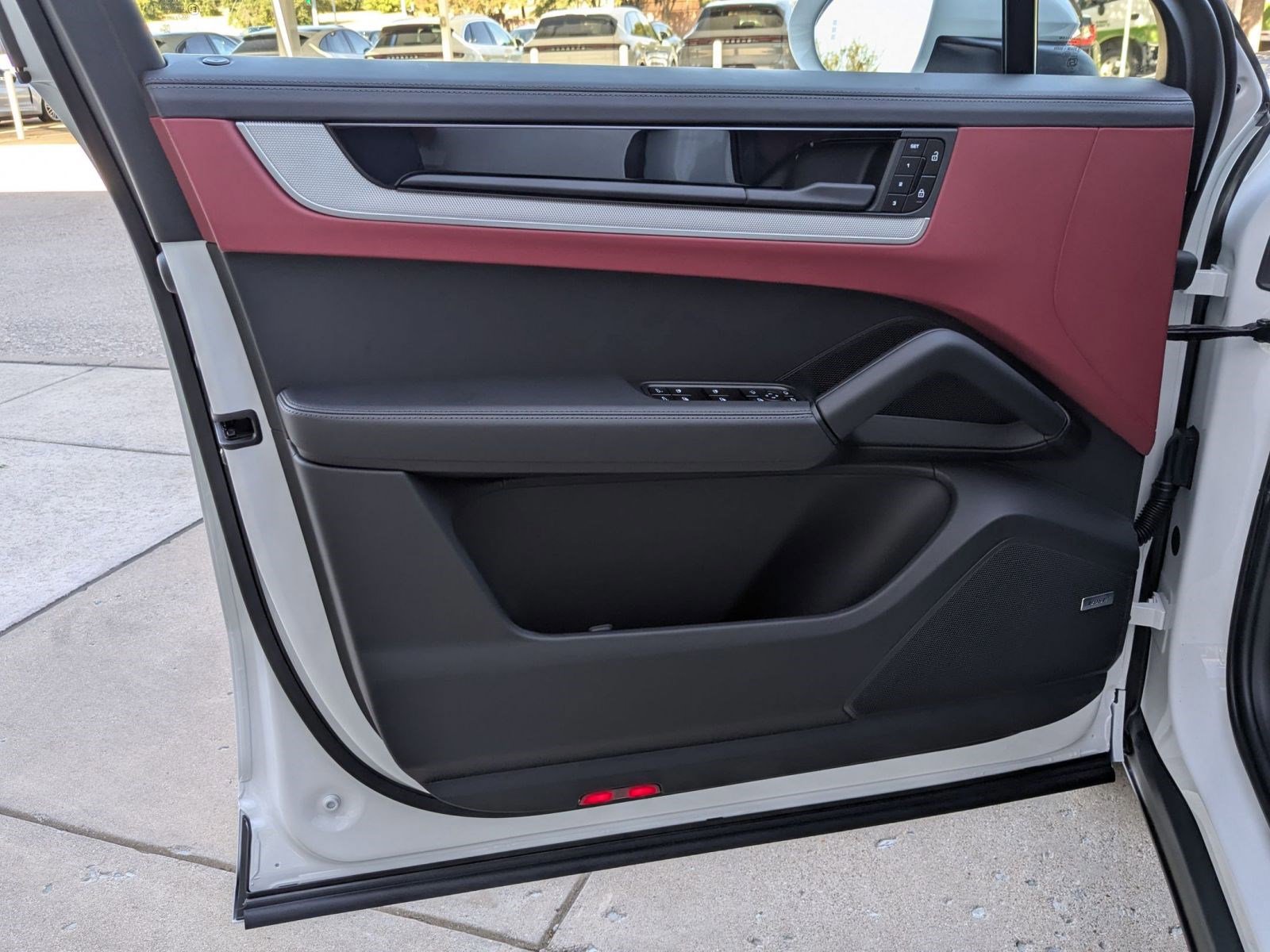 New 2026 Porsche Cayenne Coupe image 13