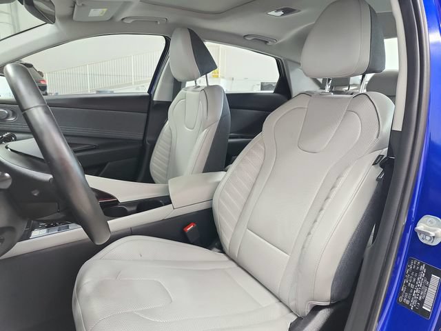 Used 2025 Hyundai Elantra Limited FWD image 10
