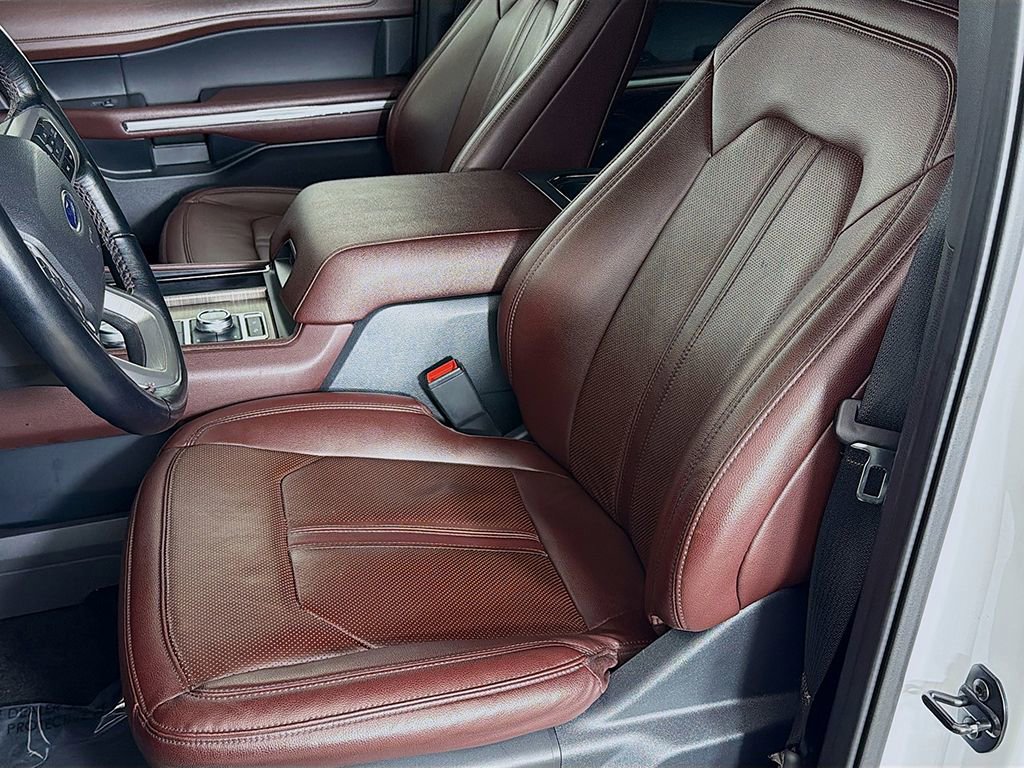 Used 2023 Ford Expedition Max Limited image 26