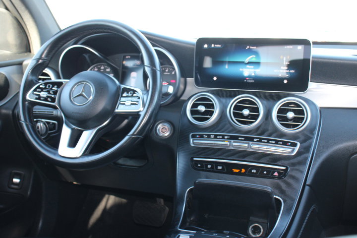 Used 2020 Mercedes-Benz GLC 300 GLC 300 image 24