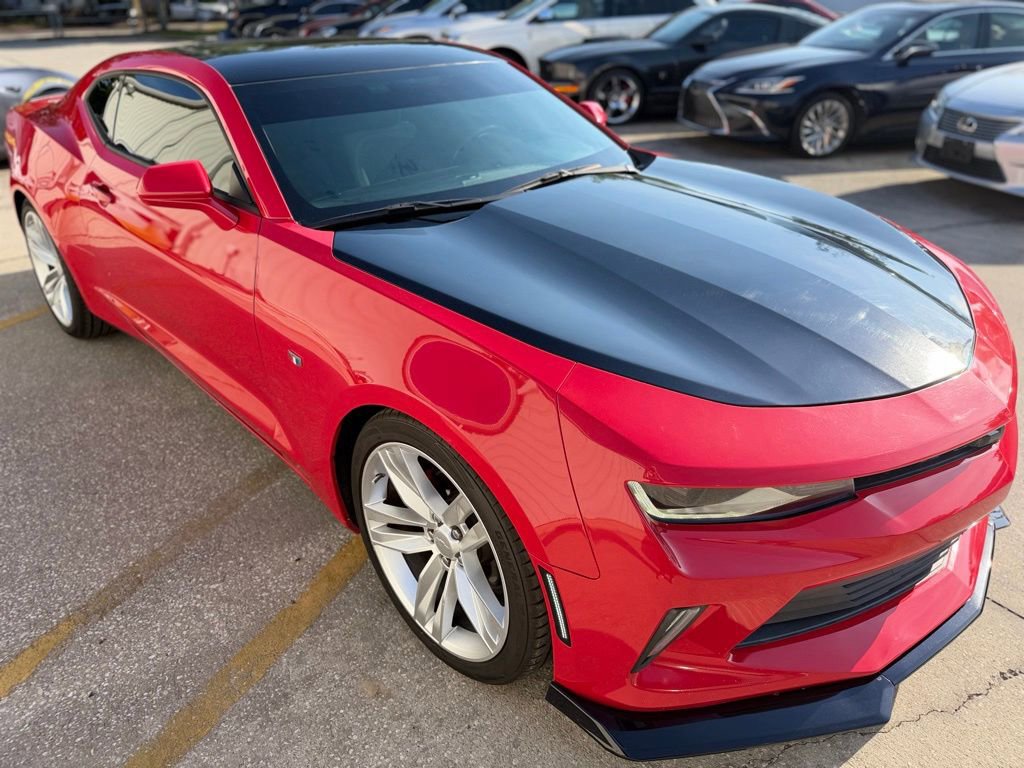 Used 2018 Chevrolet Camaro LT w/ RS Package RWD image 7