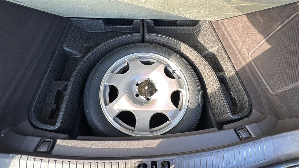 Used 2021 Lincoln Nautilus Reserve image 24