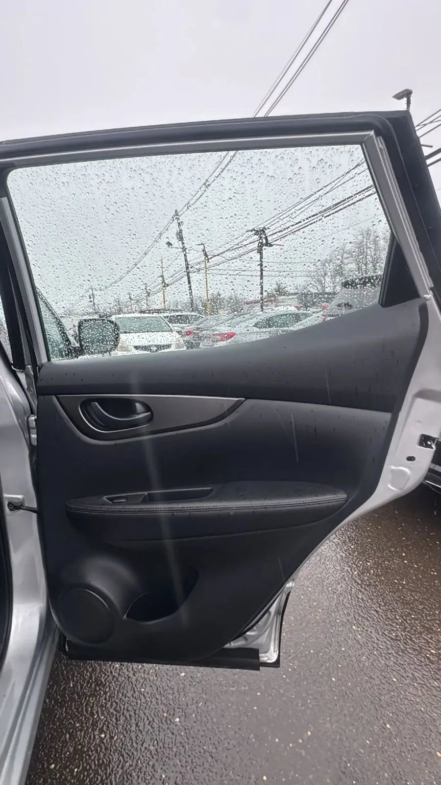 Used 2022 Nissan Rogue Sport S AWD/4WD image 22