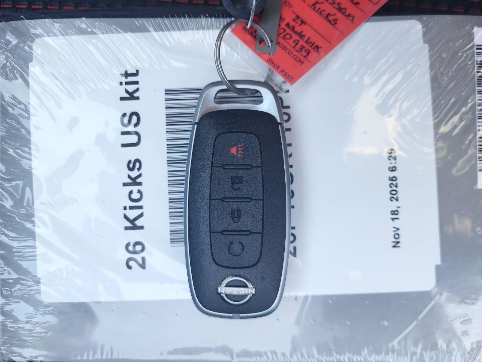 New 2026 Nissan Kicks SR w/ SR Premium Package AWD/4WD image 32