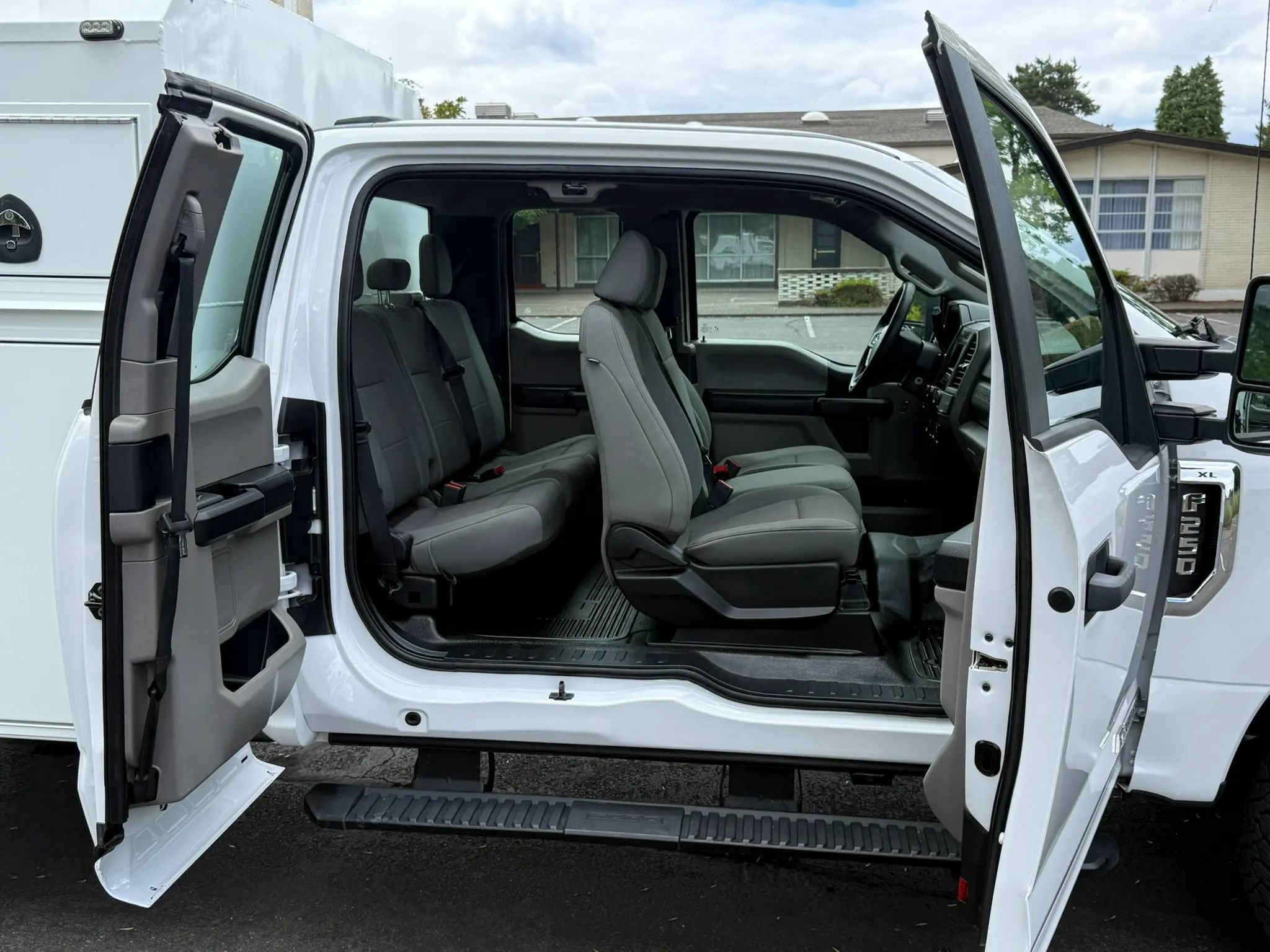 Used 2020 Ford F250 XL w/ Power Equipment Group AWD/4WD image 32