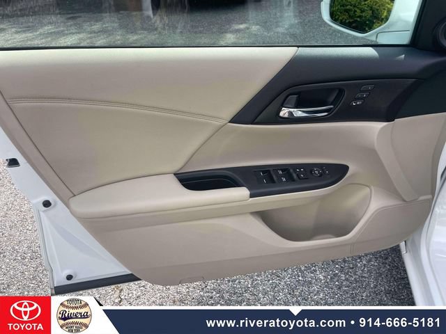 Used 2015 Honda Accord EX-L image 17