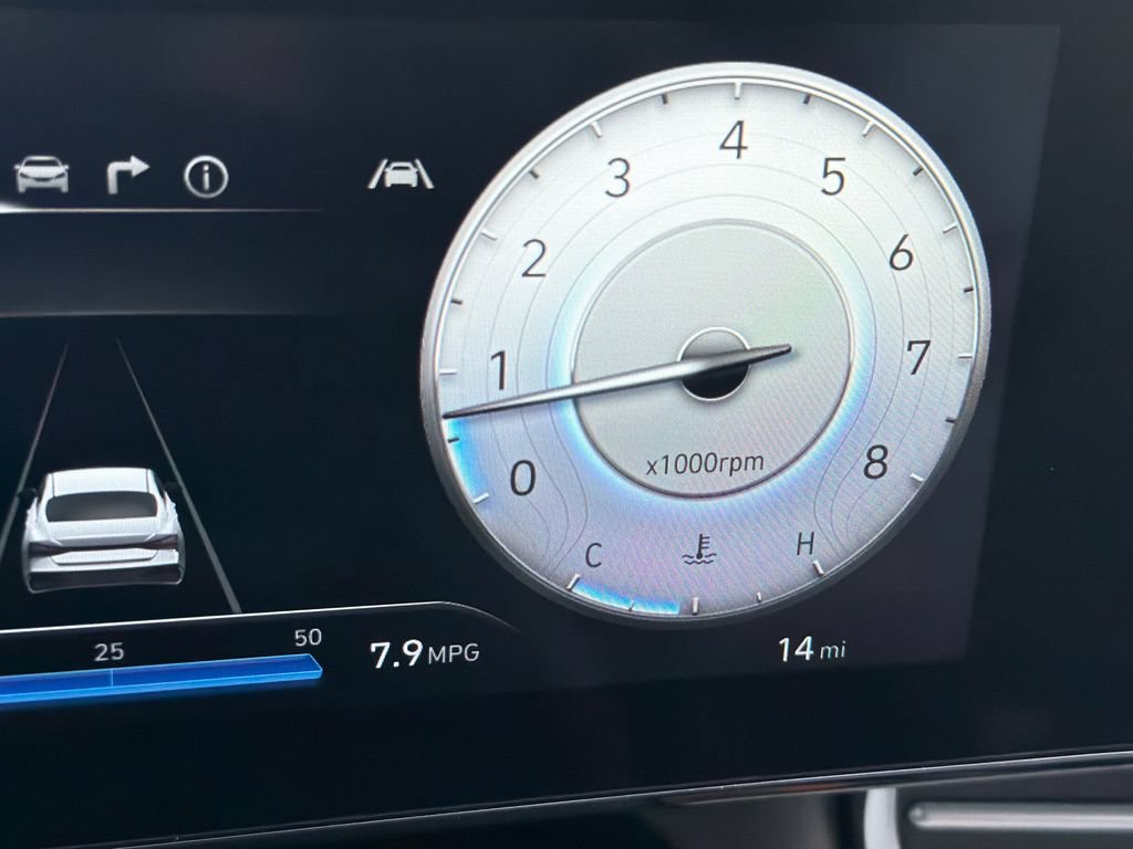 New 2026 Hyundai Elantra Limited FWD image 23