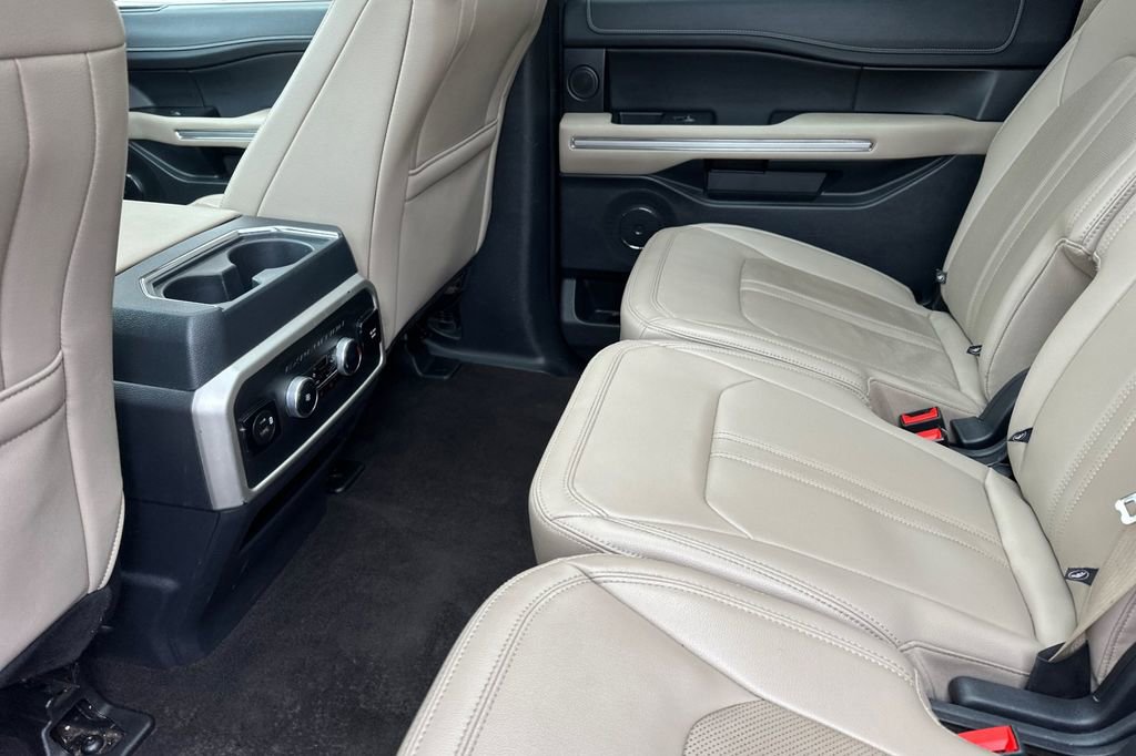 Used 2023 Ford Expedition Max Limited RWD image 11