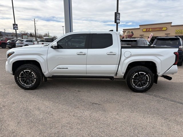 Used 2024 Toyota Tacoma TRD Sport w/ TRD Sport Upgrade Package image 6
